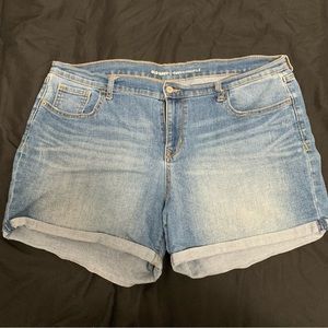 Old Navy Curvy Jean Shorts